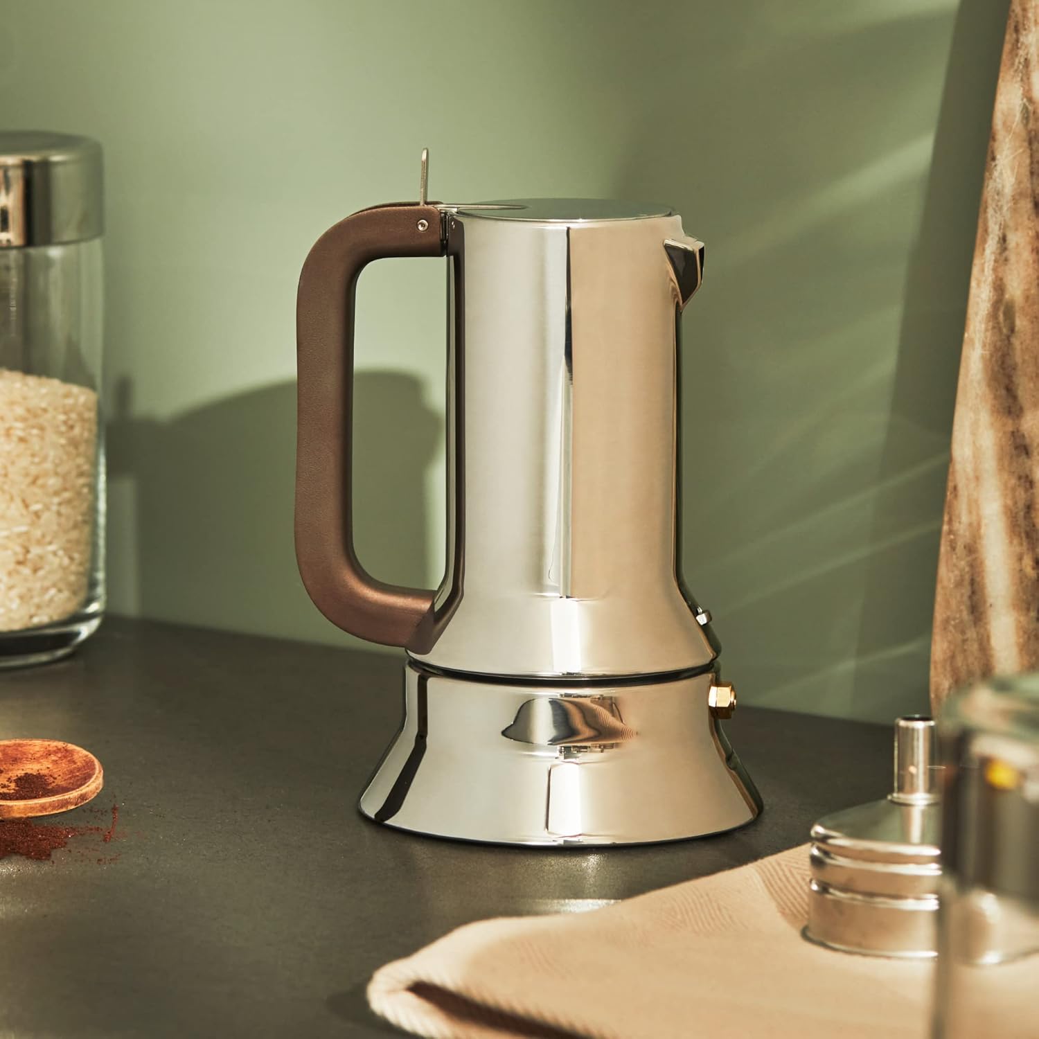 Alessi 9090/3 - Design Stovetop Espresso Coffee Maker, 18/10 Stainless Steel, Mirror Polished, 3 cups