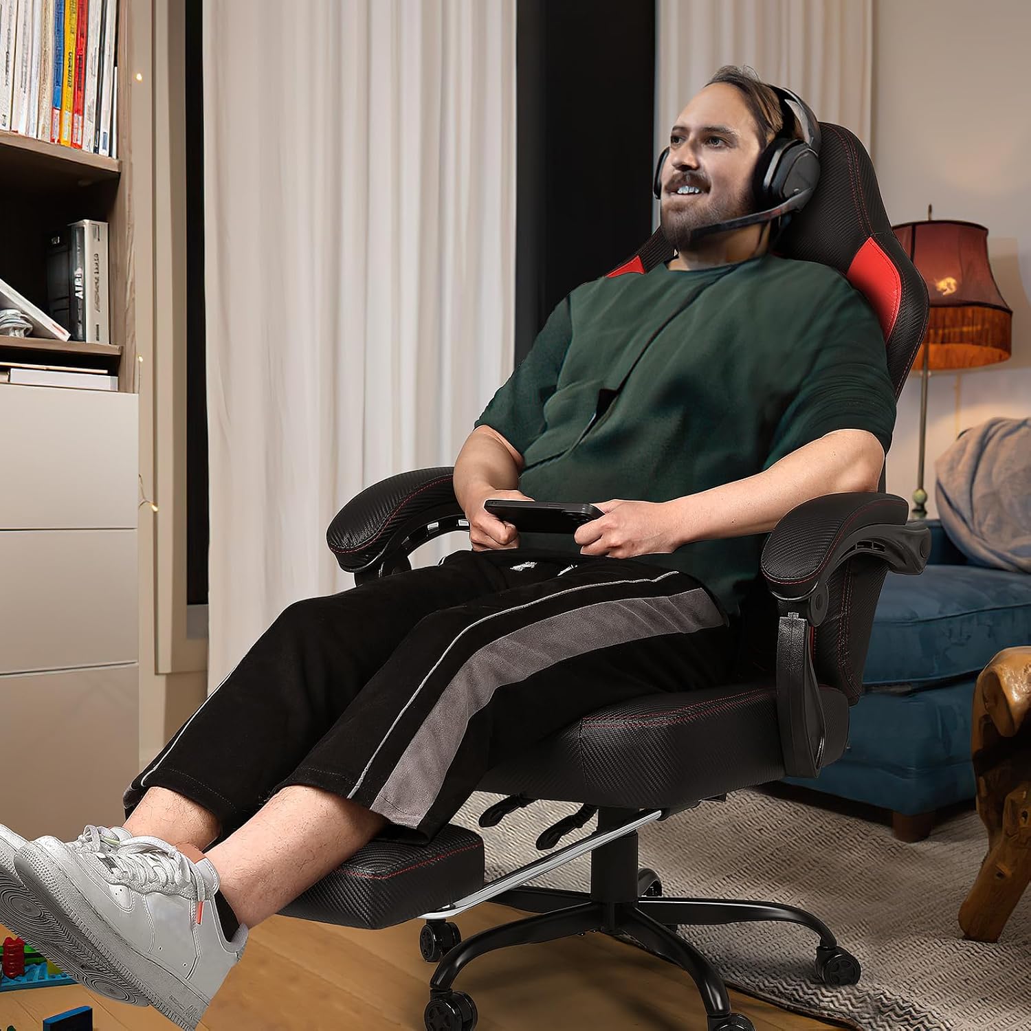 LEMBERI Big and Tall Gaming Chair 400lb Weight Capacity,Gamer Chairs for Adults,Video Game Chair wth Footrest,Racing Style Computer Gamer Chair with Headrest and Lumbar Support (Red)