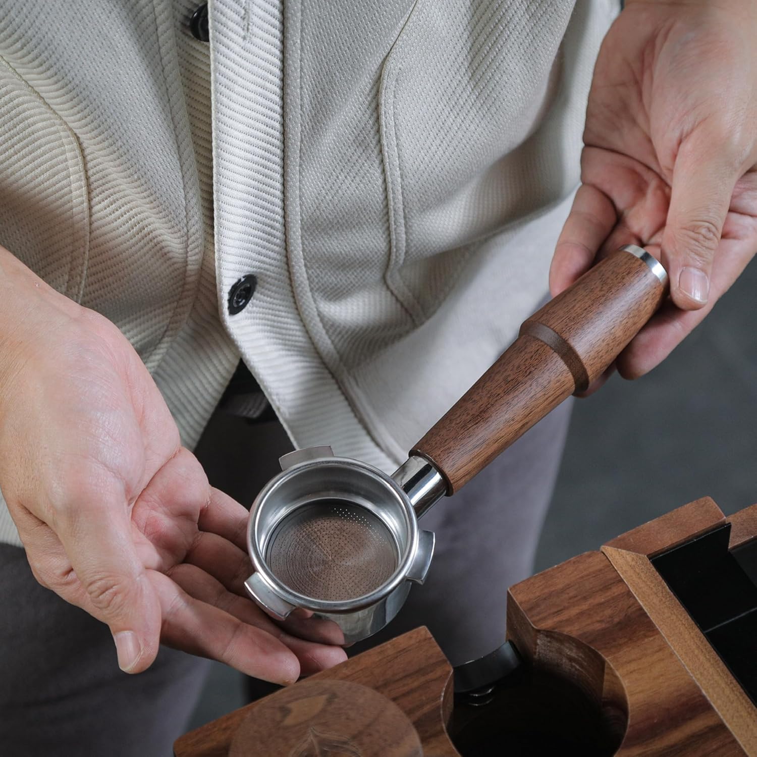 54mm Espresso Accessory Set For Breville Machines Includes Walnut & Leather Tamping Mat, Calibrated Tamper & Distributor, Dosing Funnel & Puck Screen, Bottomless Portafilter
