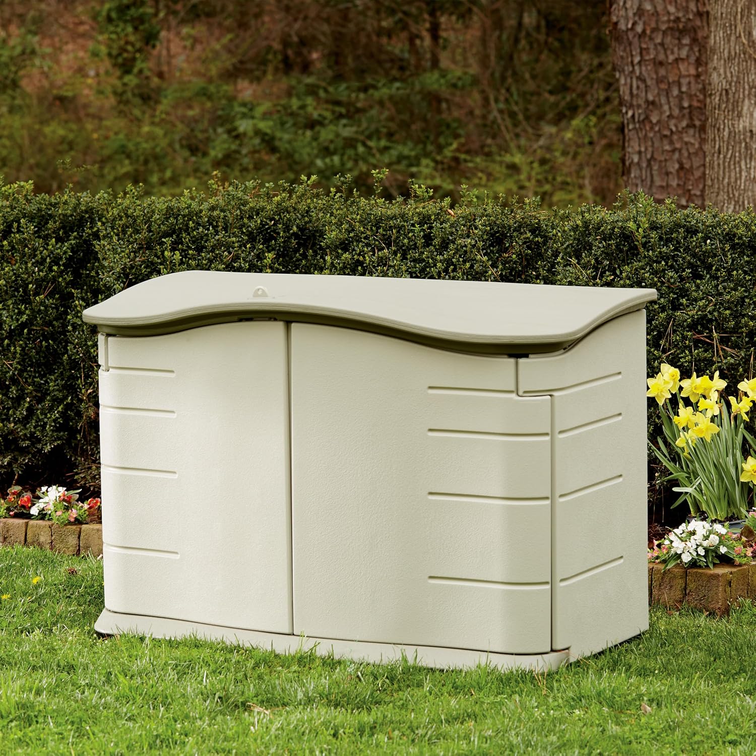 Rubbermaid Small Horizontal Resin Outdoor Storage Shed With Floor (4.5 x 3 Ft) Weather Resistant, Beige/Brown, Organization for Home/Backyard/Pool Chemicals/Toys/Garden Tools/Porch/Patio Cushions